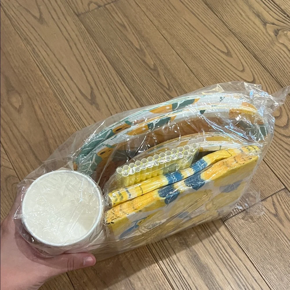 Lemon Print Party Set with Cups and Napkins